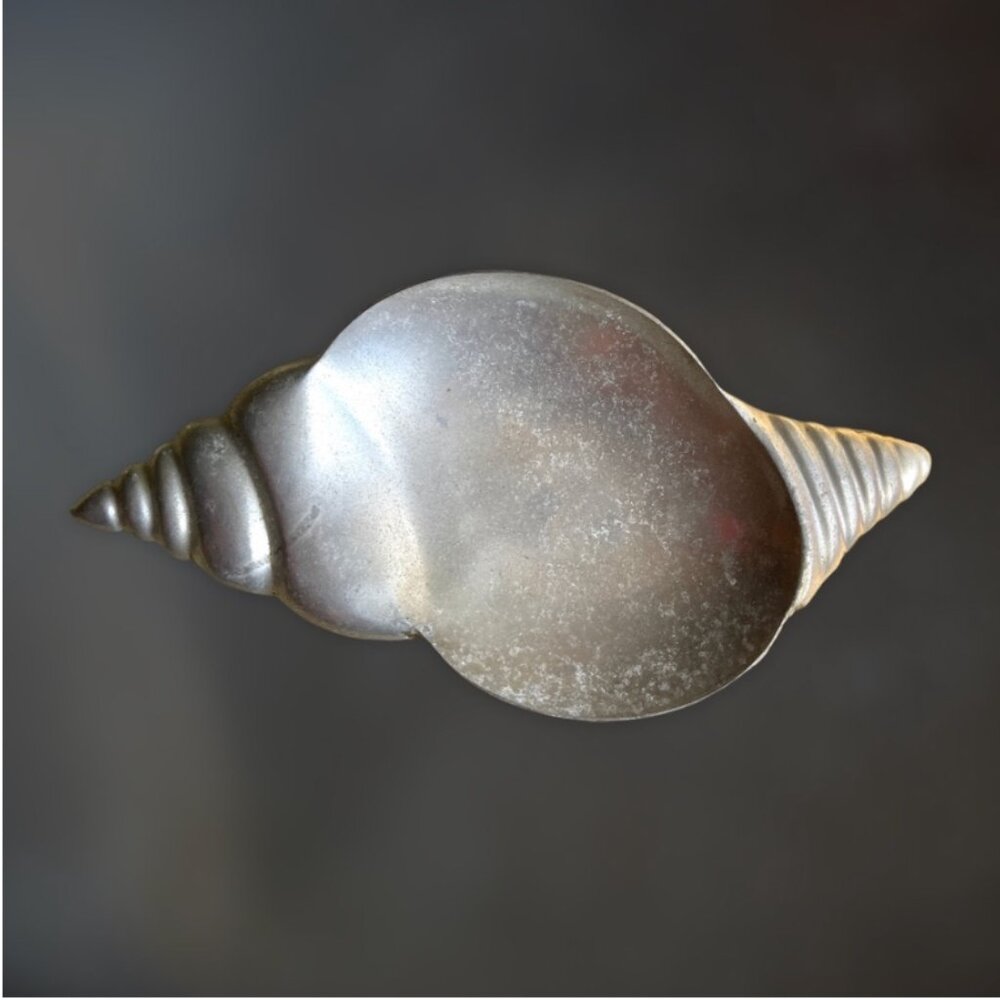 Vintage Paradigm Studios Cast Aluminum Sea Shell Catch All Decorative Dish
